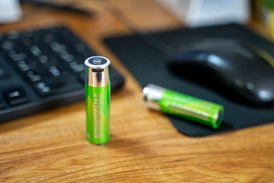 2000 mAh 18650 litiumakku